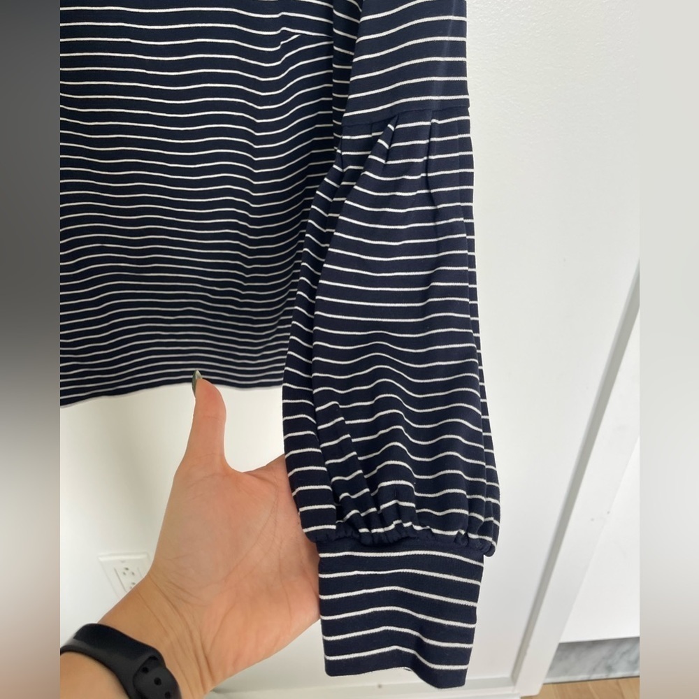 Ann Taylor Striped Navy Blue and White Ballon Sleeve Long Sleeve Top - Picture 5 of 6